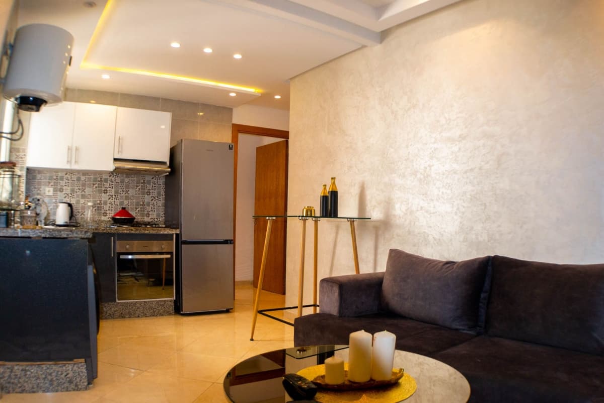 Appartement meublé en plein centre ville – photo 2