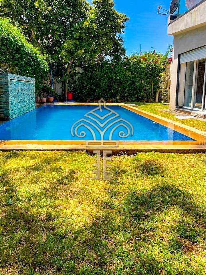 Villa de Prestige Meublée à Louer – 500 m² avec Piscine et Jardin… – photo 30