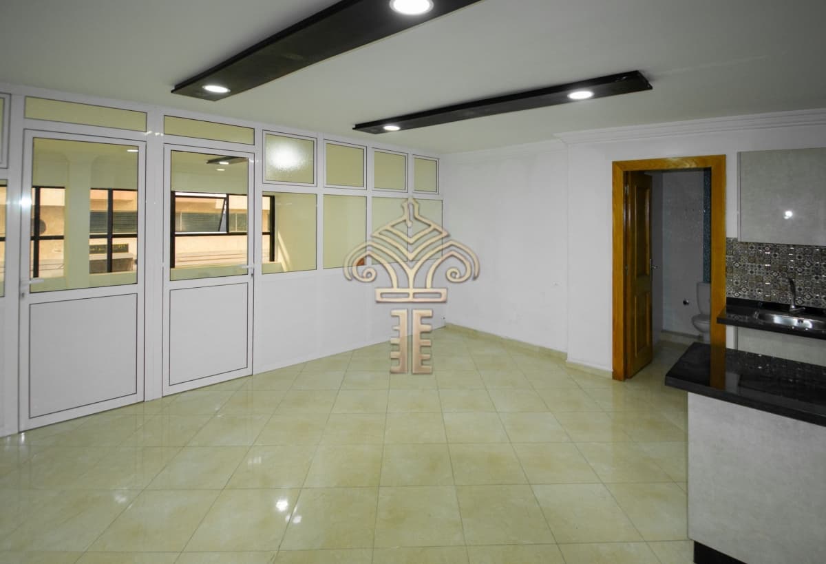 Bureau à louer – 85 m² – Mimosas – photo 3