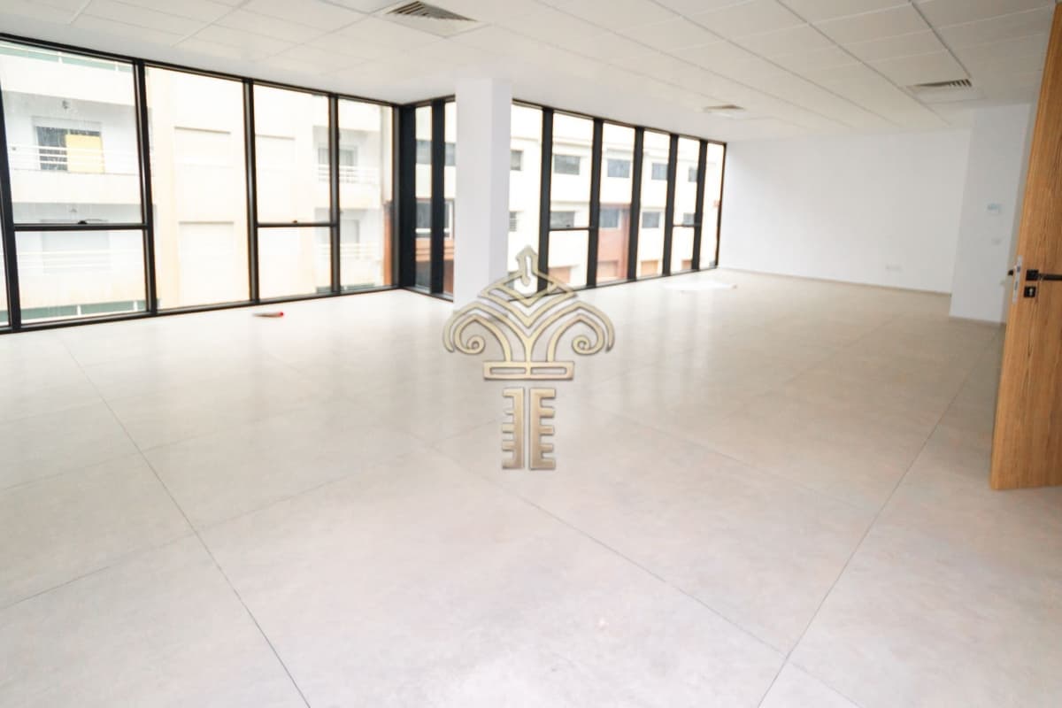 Bureau à louer – 75 m² – City Tower, Ville Haute – Kénitra – photo 16