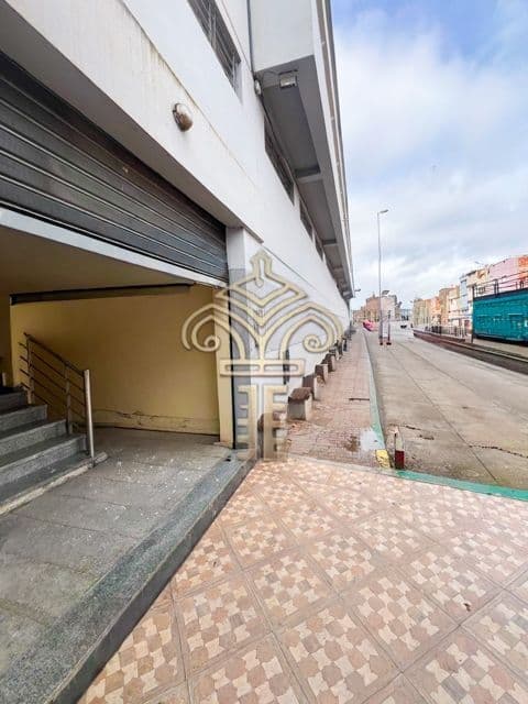 Bureau / Local Commercial à Vendre – Sakniya, Kénitra – photo 11