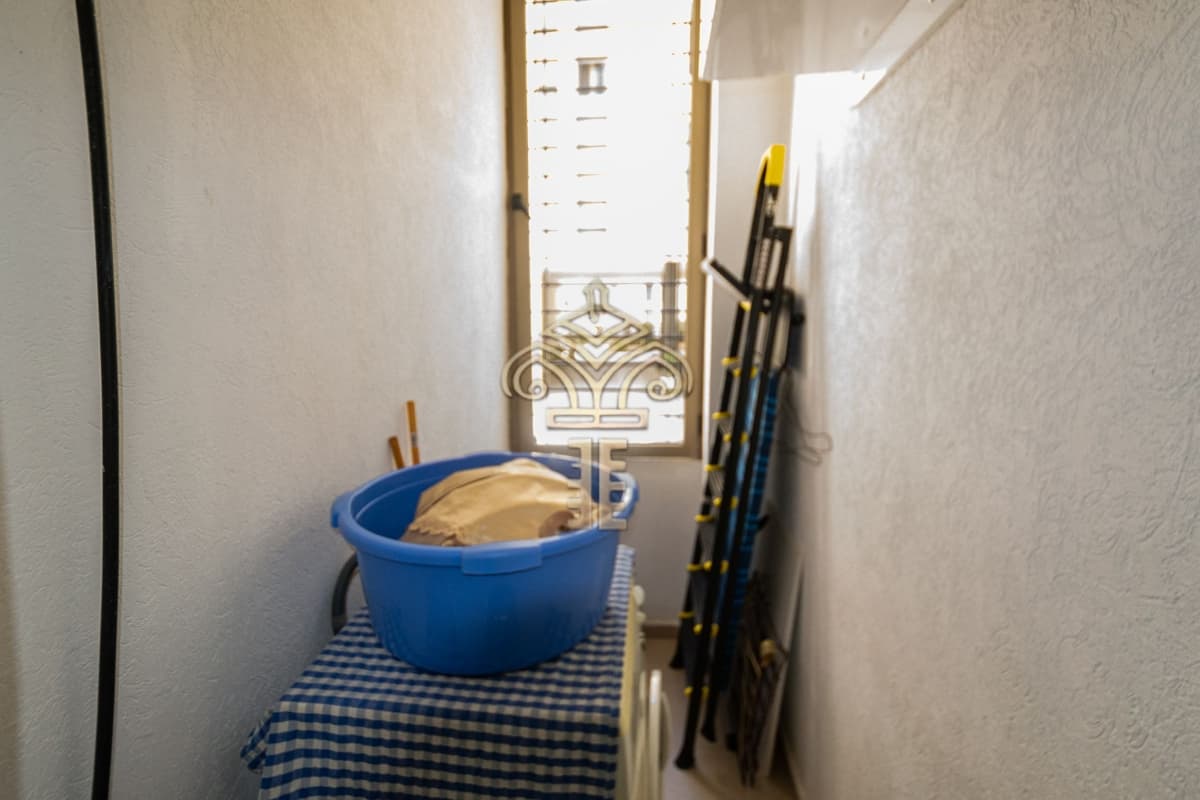 À vendre – Appartement haut standing vide à Bir Rami – photo 2