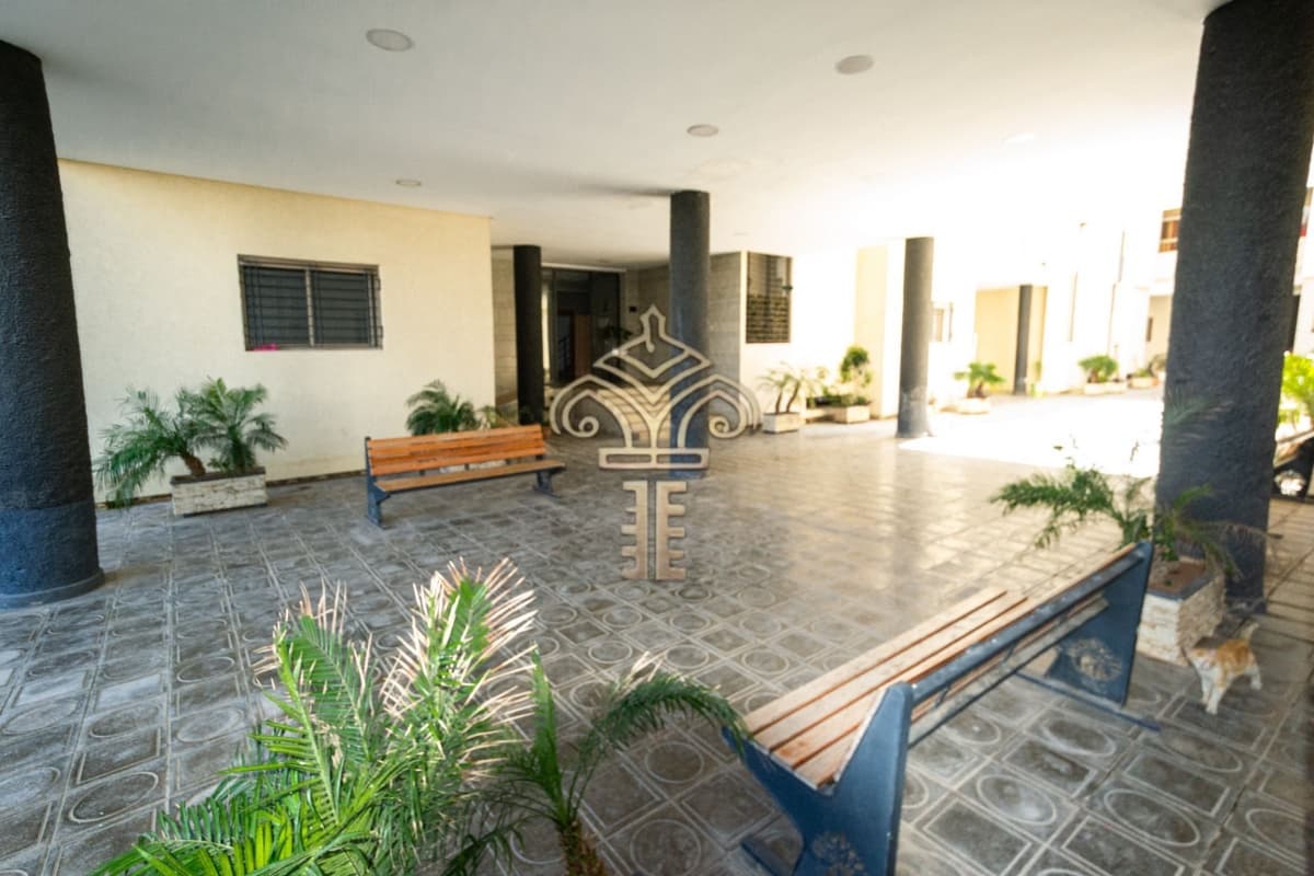 À vendre – Appartement haut standing vide à Bir Rami – photo 15