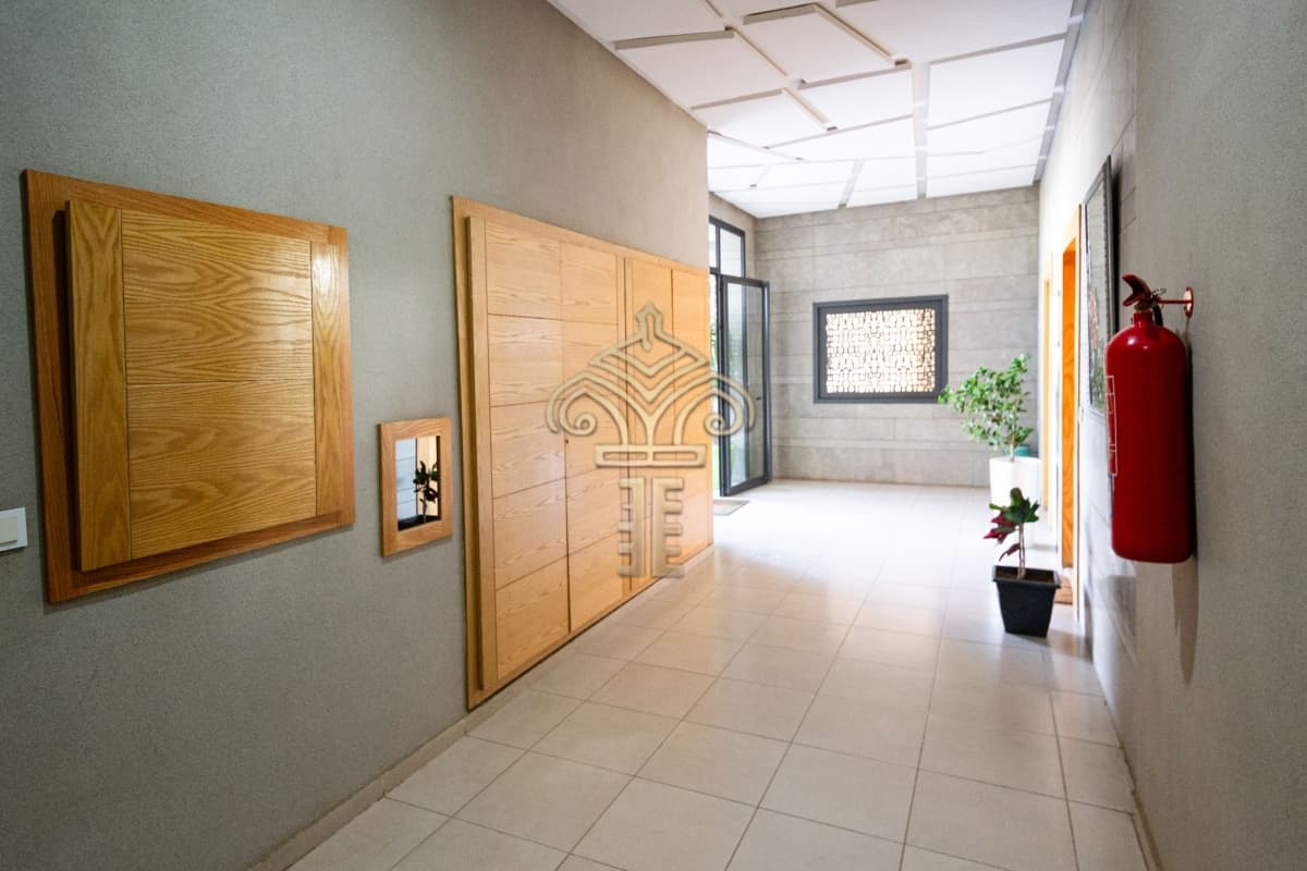 À vendre – Appartement haut standing vide à Bir Rami – photo 9